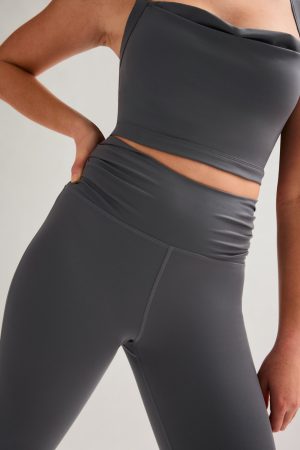 Moon Compressive Pleated Waistband Legging